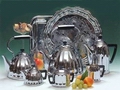 About Russian gifts souvenirs of metal
